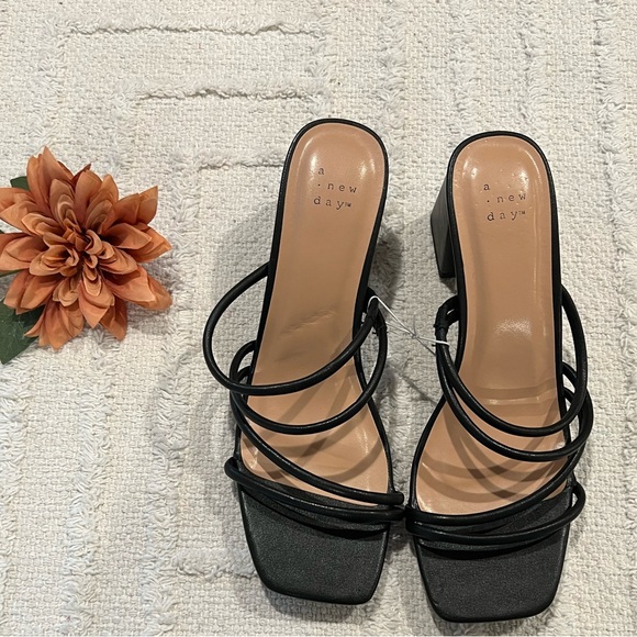 A NEW DAY Black Mules Heel Sandals- Size 11 - Picture 2 of 6